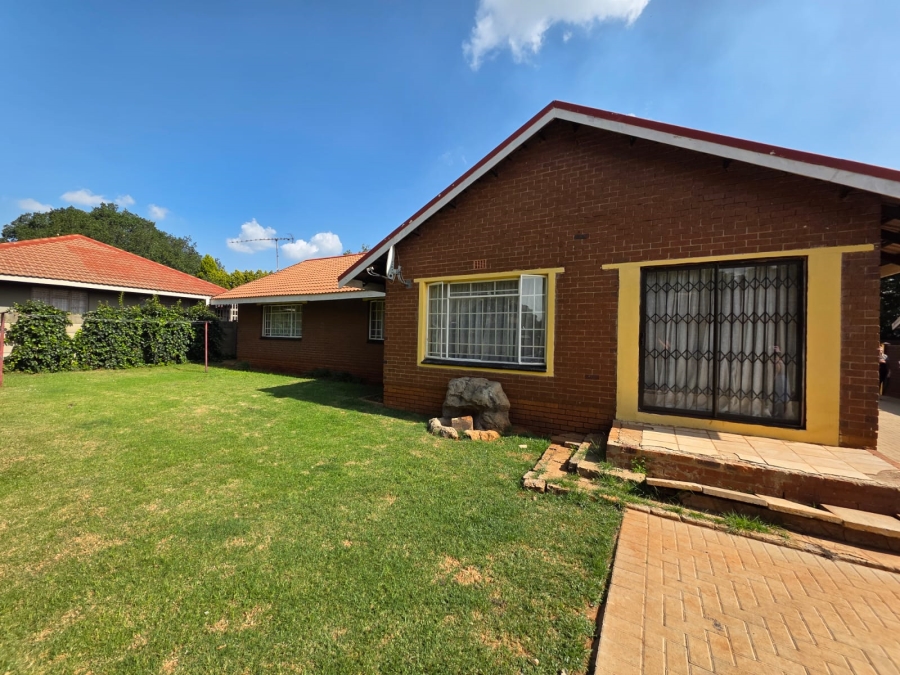 3 Bedroom Property for Sale in Vaalpark Free State